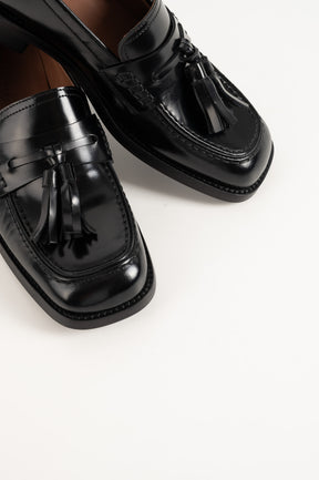 Tassle Loafer 325 | Black Abrasivato Leather
