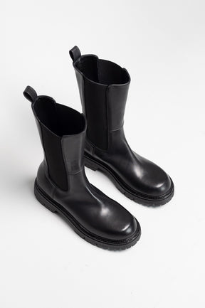 Chelsea Boot Truck | Graphite Black Calf Leather