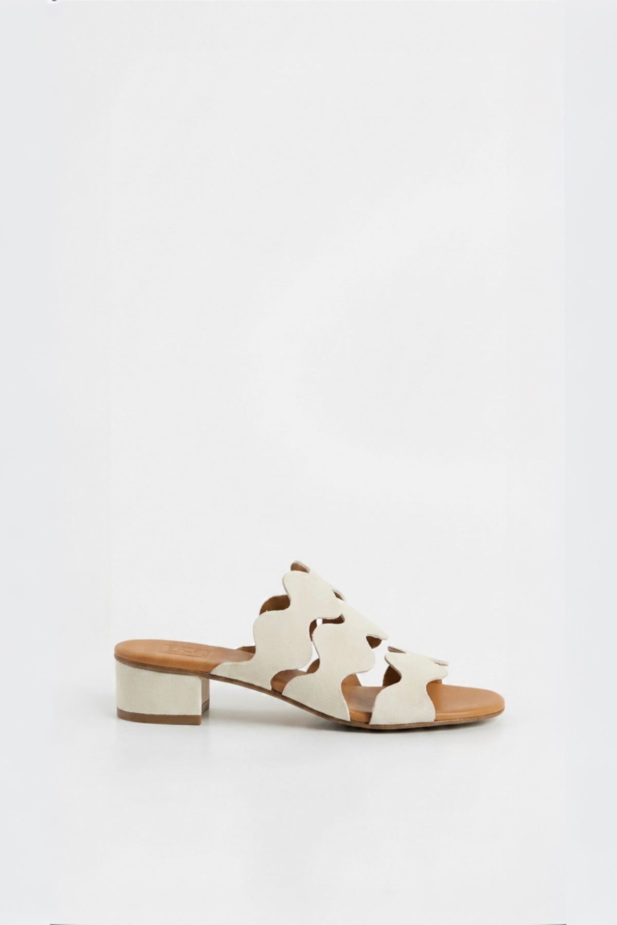 Heeled Sandal Wave | Off-White Calf Suede