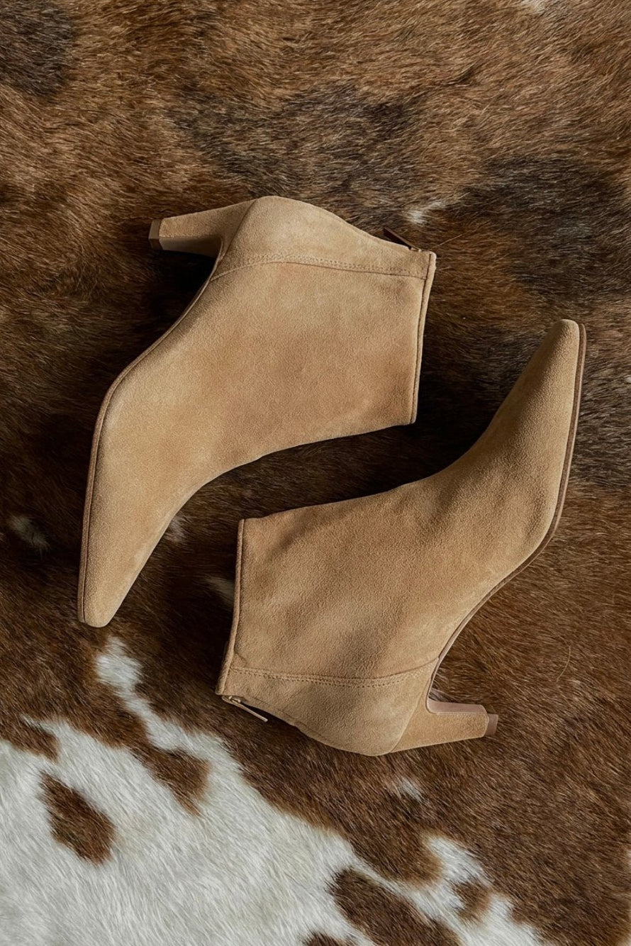 Mid-Heel Ankle Boot Cara | Caramel Brown Soft Suede