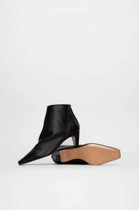 Mid-Heel Ankle Boot Chail | Black Perforated Nappa Leather