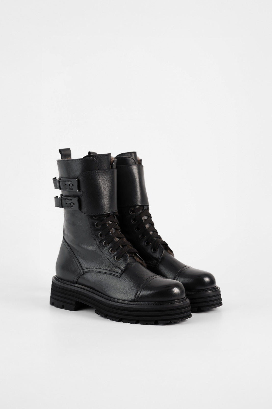 Shearling Lace-up Boot Gilda | Black Buffalo Leather