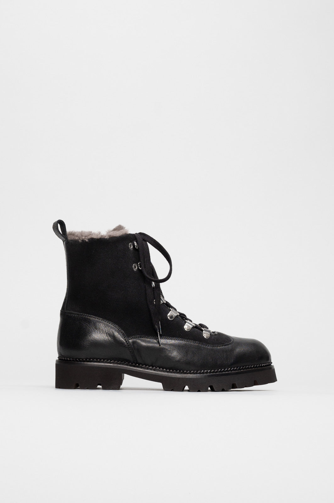 Shearling Lace-Up Boot Livia | Off-Black Leather & Suede