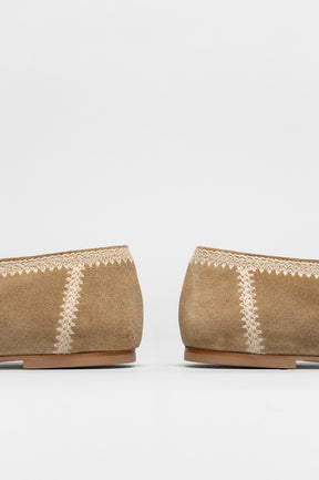 Embroidery Flat Ame | Mushroom Beige Suede
