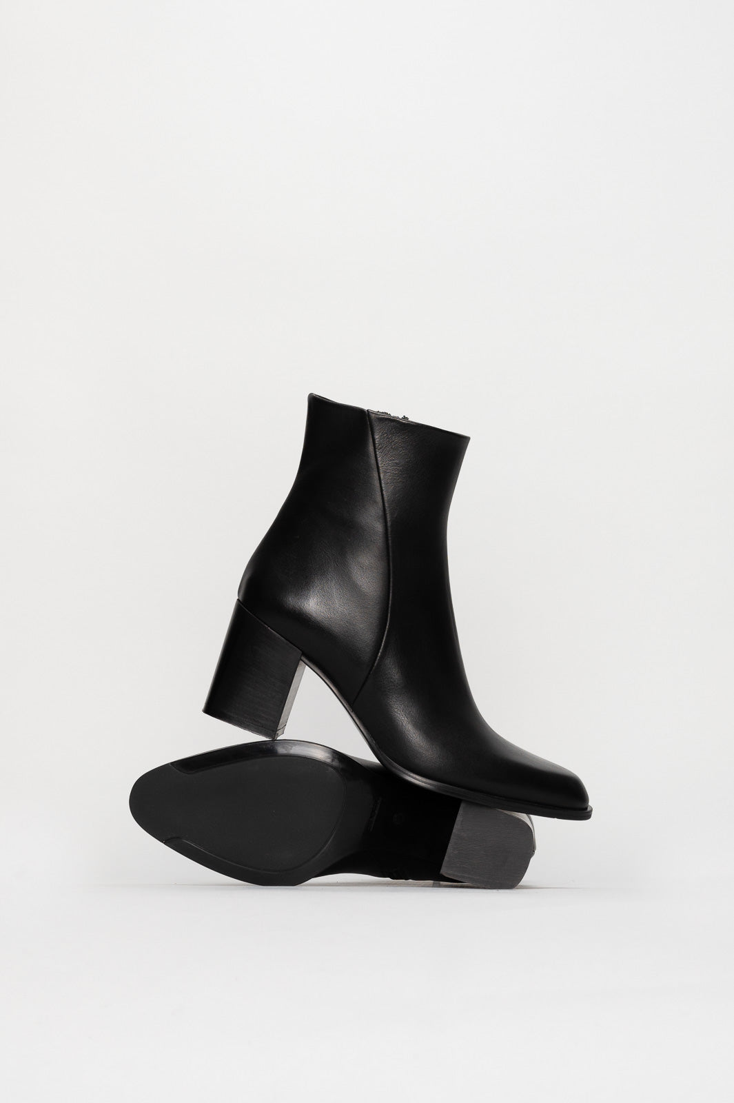 Heeled Ankle Boot Foulard | Noble Black Calf Leather