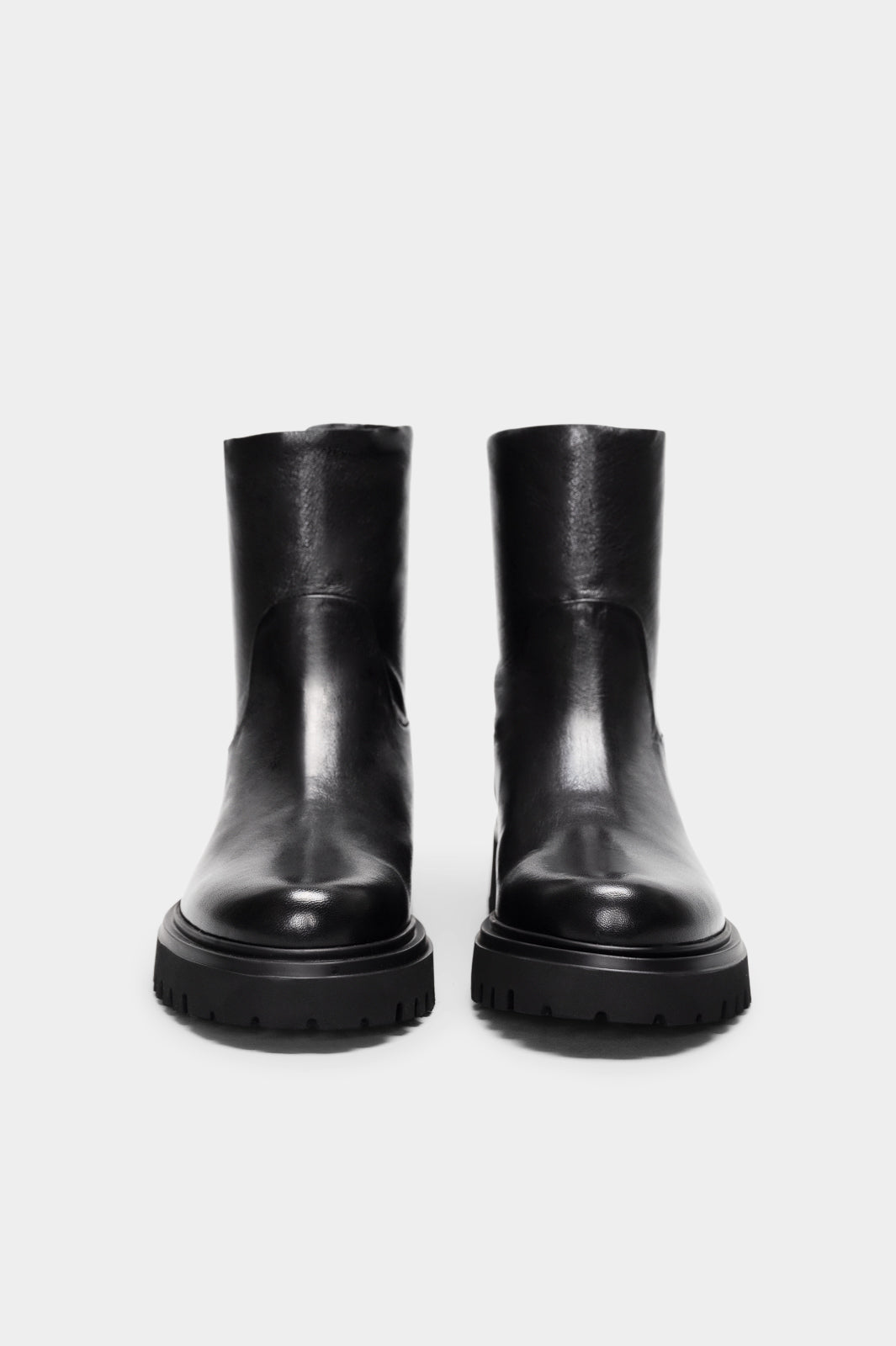 Zip Boot Dallas | Deep Black Calf Leather