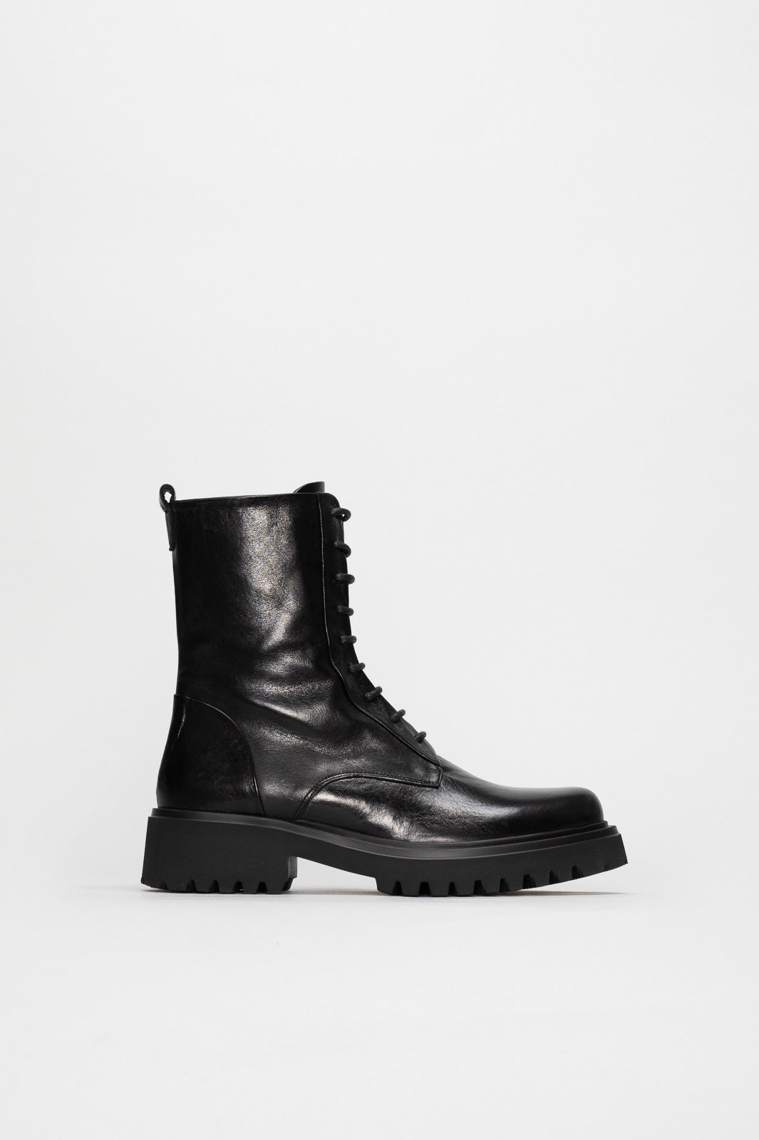 Lace-Up Boot Dallas | Rustic Black Calf Leather