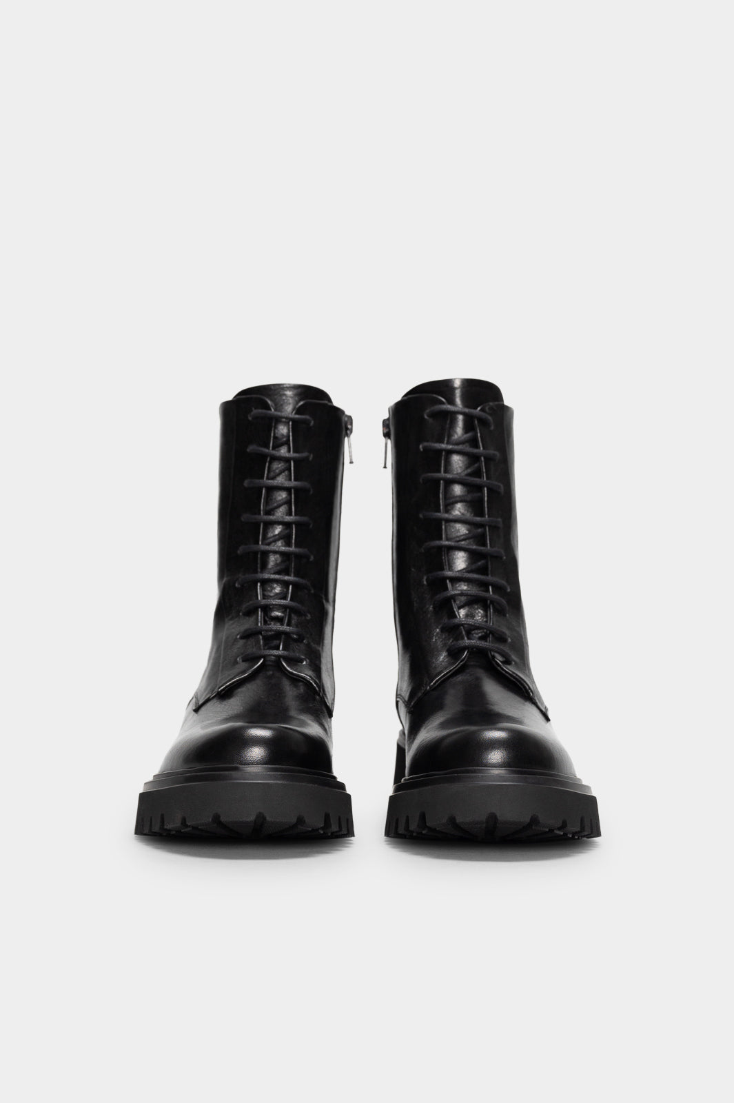 Lace-Up Boot Dallas | Rustic Black Calf Leather