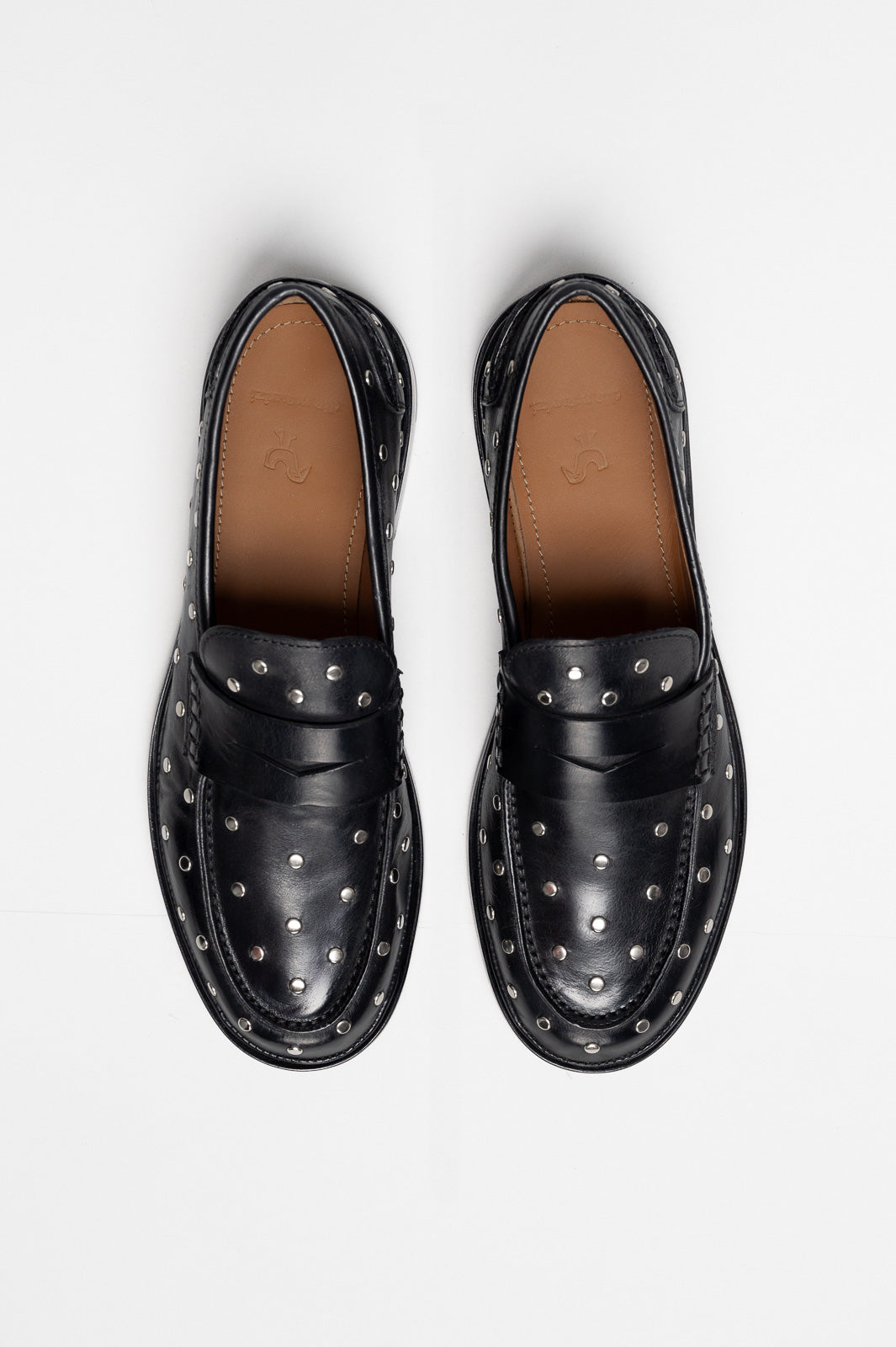 Penny Loafer Pia Studs | Black Calf Leather