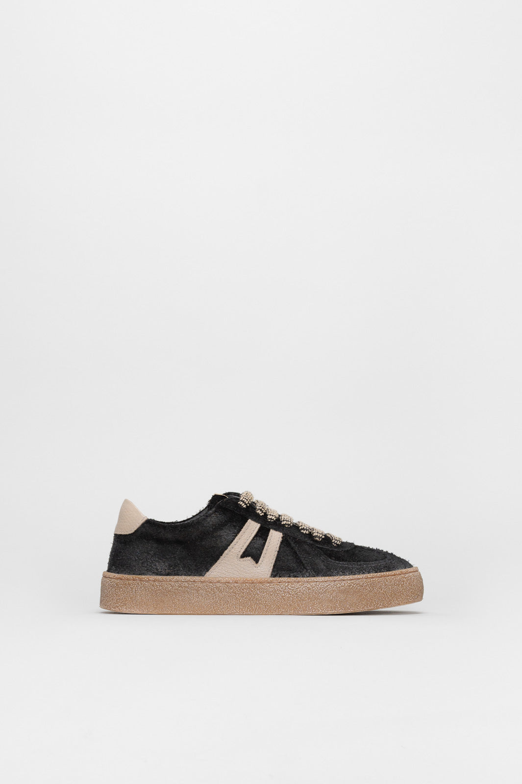 Low-Top Sneaker Kazan | Rustic Black Vintage Suede