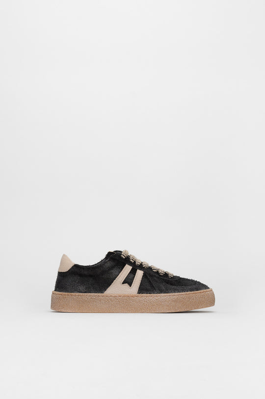 Low-Top Sneaker Kazan | Rustic Black Vintage Suede