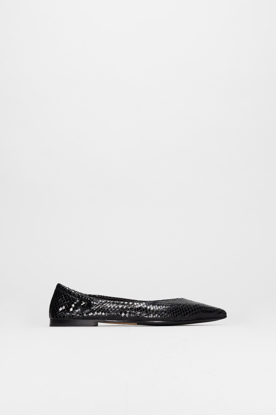 Ballet Flat Ingrid | Black Python-Embossed Leather