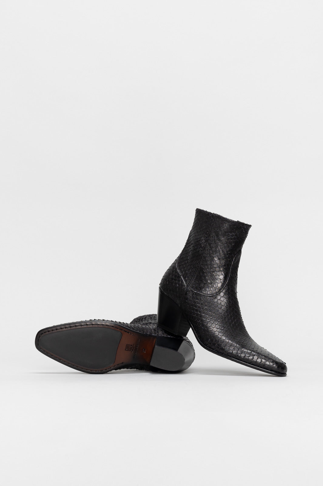 Cuban Ankle Boot Squama | Black Snake-Embossed Leather