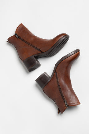 Heeled Boot Layla | Nutmeg Brown Calf Leather
