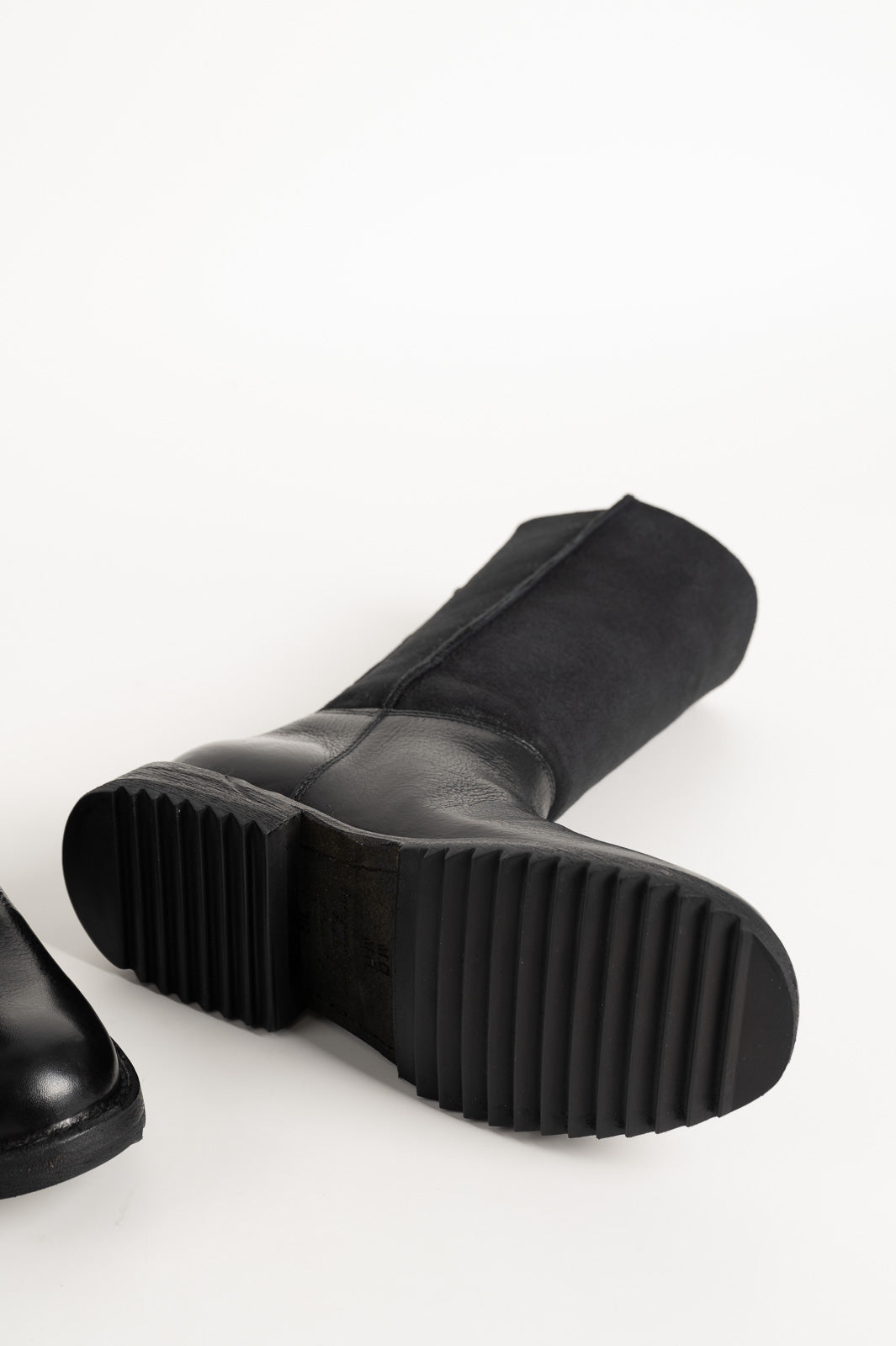 Zip Boot Kobe | Raw Black Calf Leather
