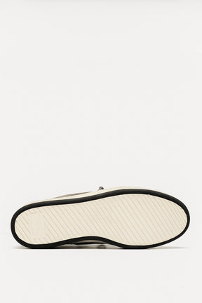 Sneaker Magic | Dirty Lavagna Grey Nubuck