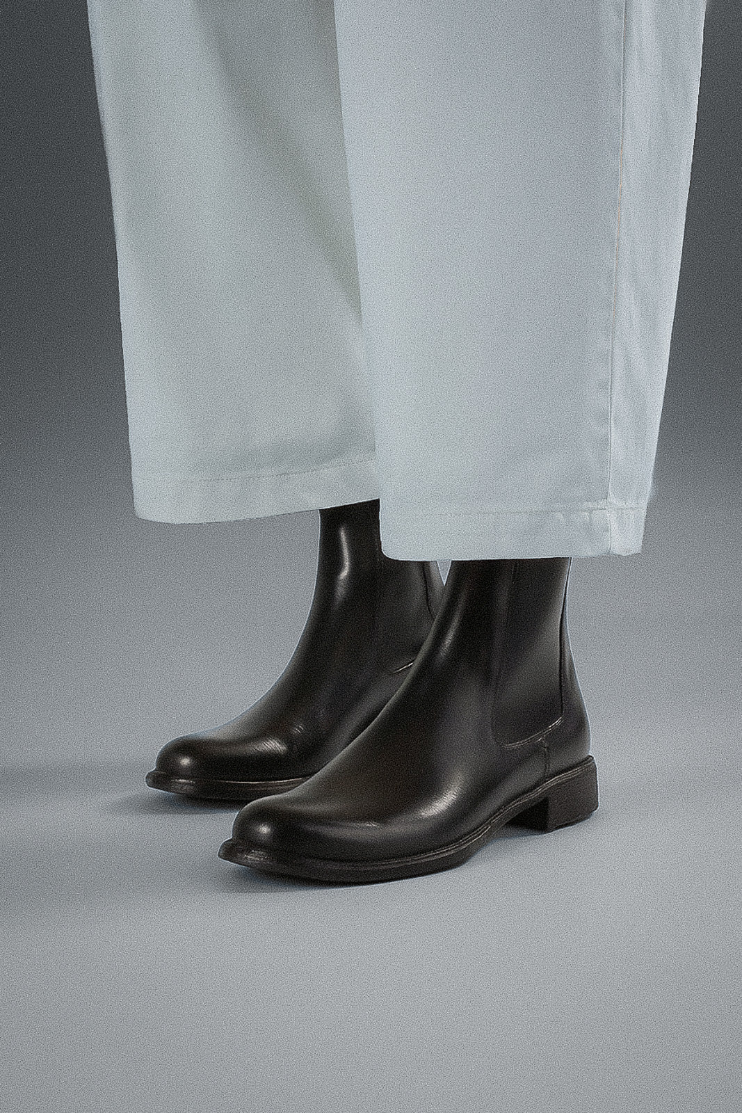 Zipper Boot Legrand | Black Washed Buffalo Leather