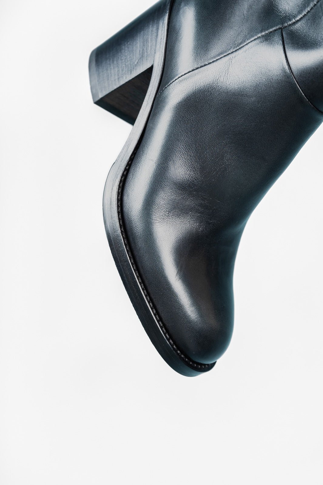 Heeled Boot Shelby | Petrol Black Calf Leather