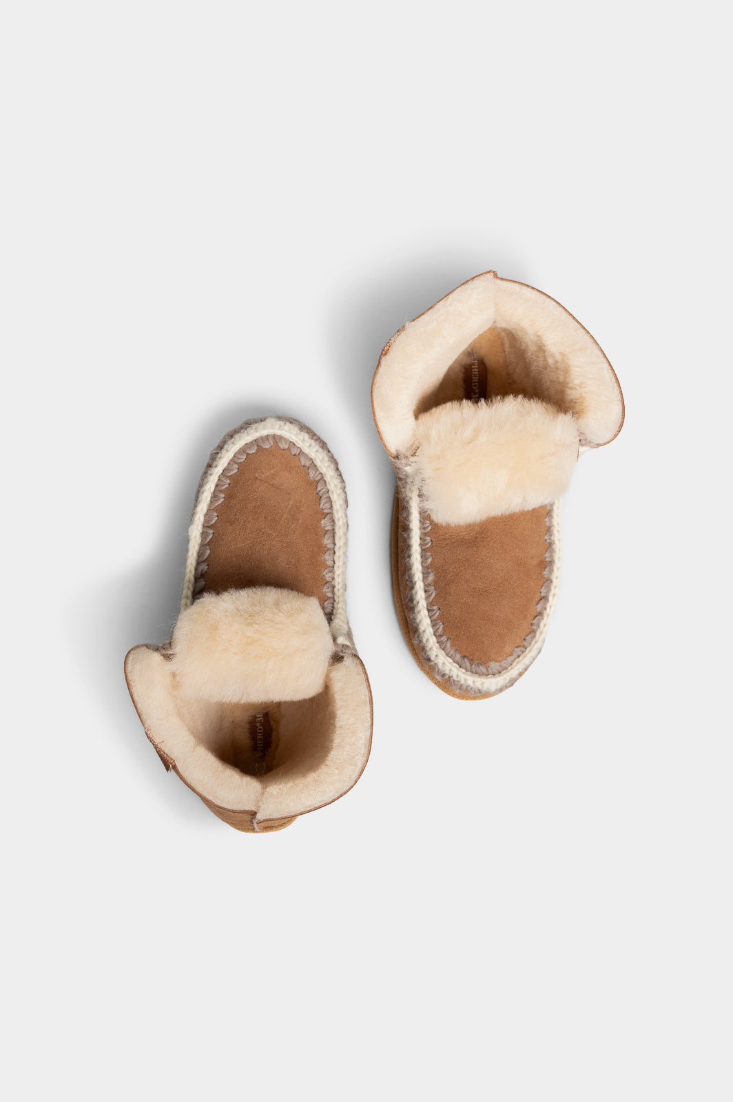 Slip-On Flat Pia | Chestnut Brown Suede Shearling