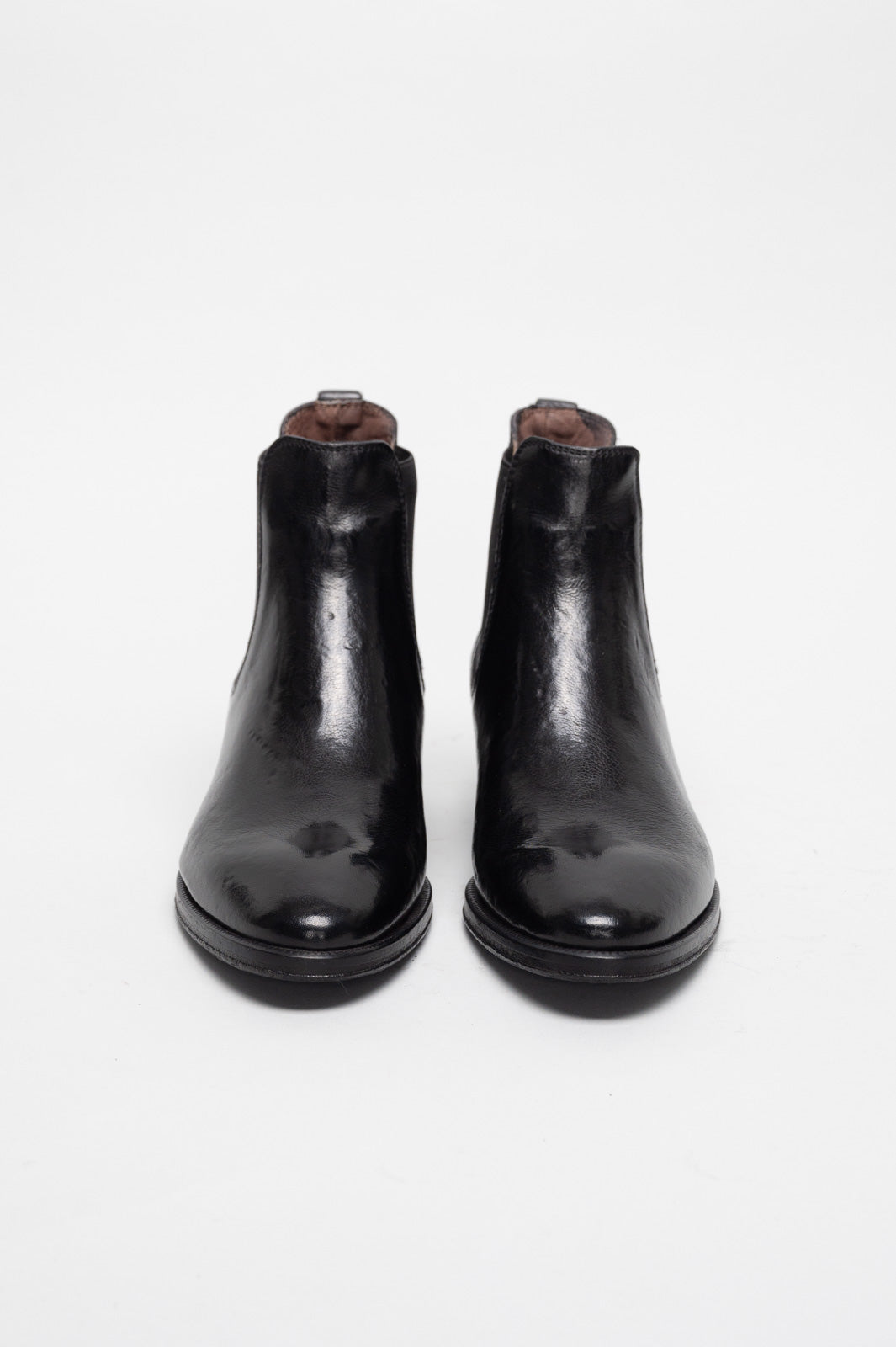 Heeled Boot Scarpina | Rustic Black Buffalo Leather