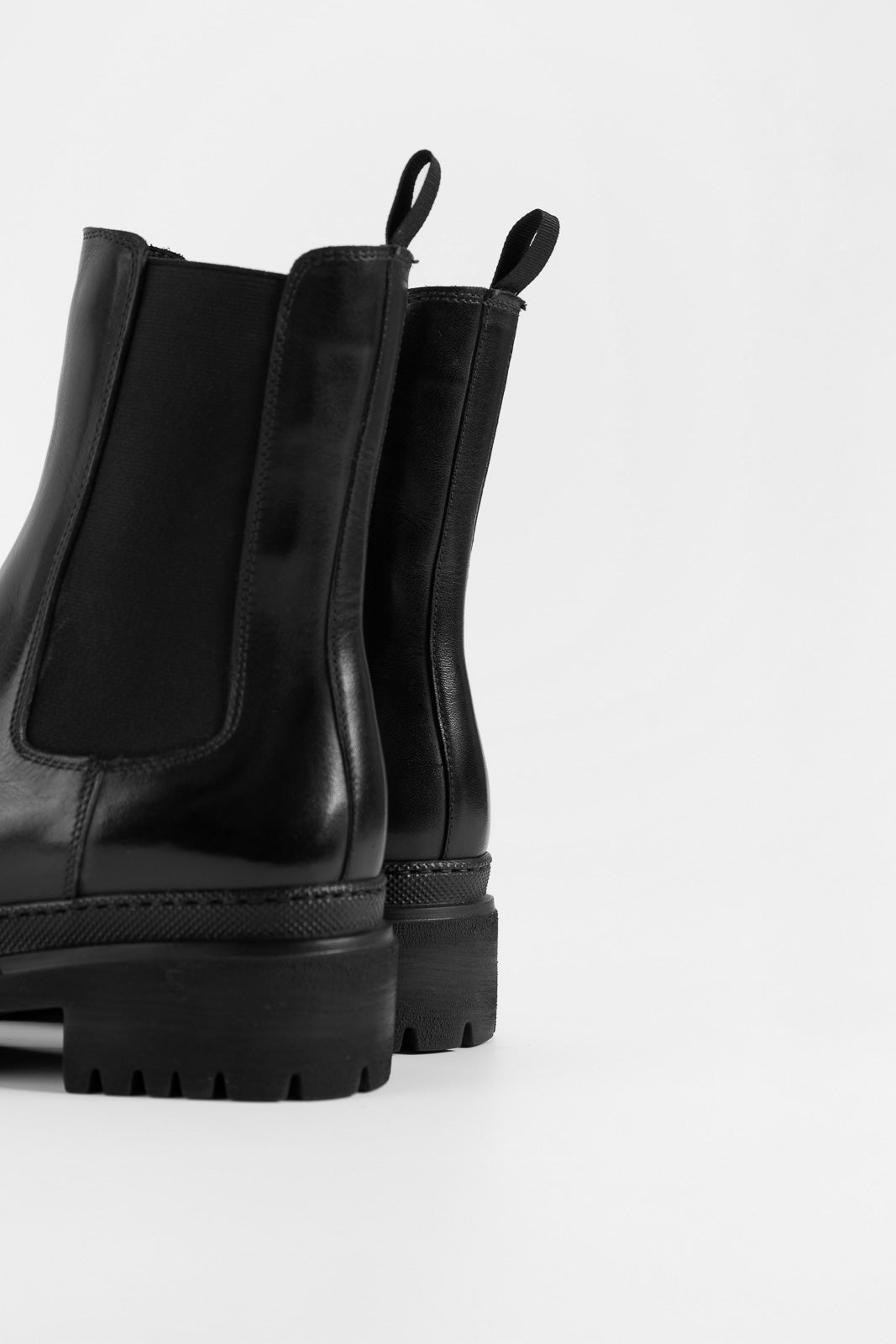 Shearling Boot Umbra | Black Buffalo Leather