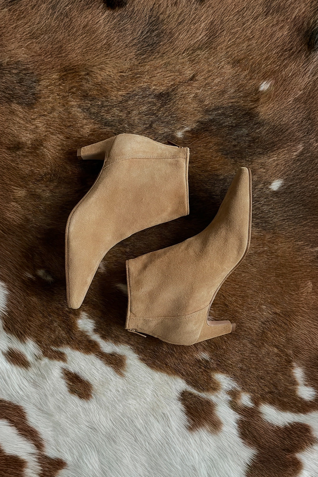 Mid-Heel Ankle Boot Cara | Warm Beige Soft Suede