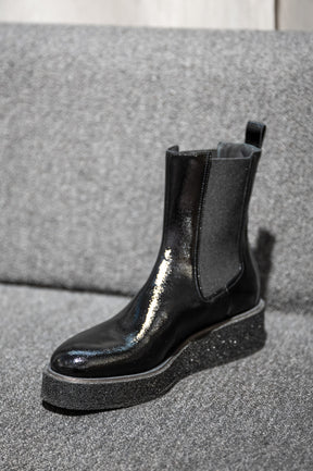 Manila Boot 405 | Svart Lack