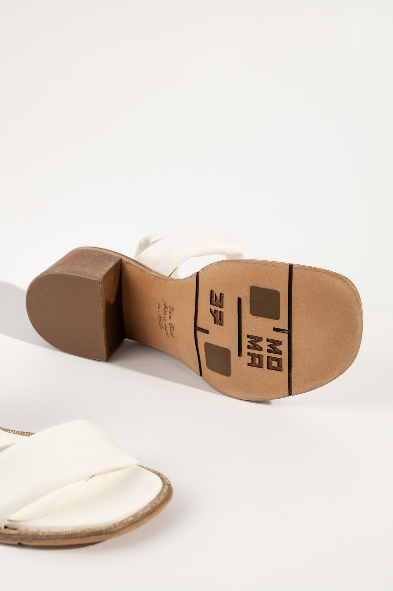 Sandal 124 | White Leather