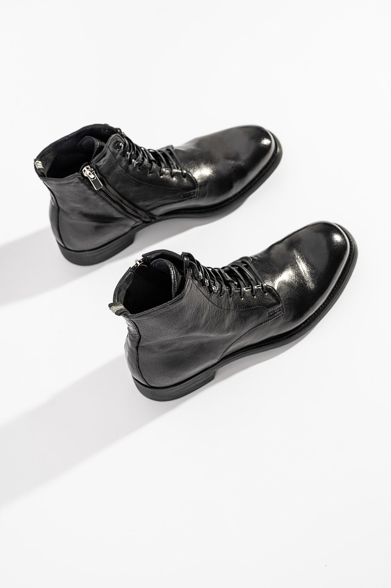 Boot Chronicle 004 | Black Leather